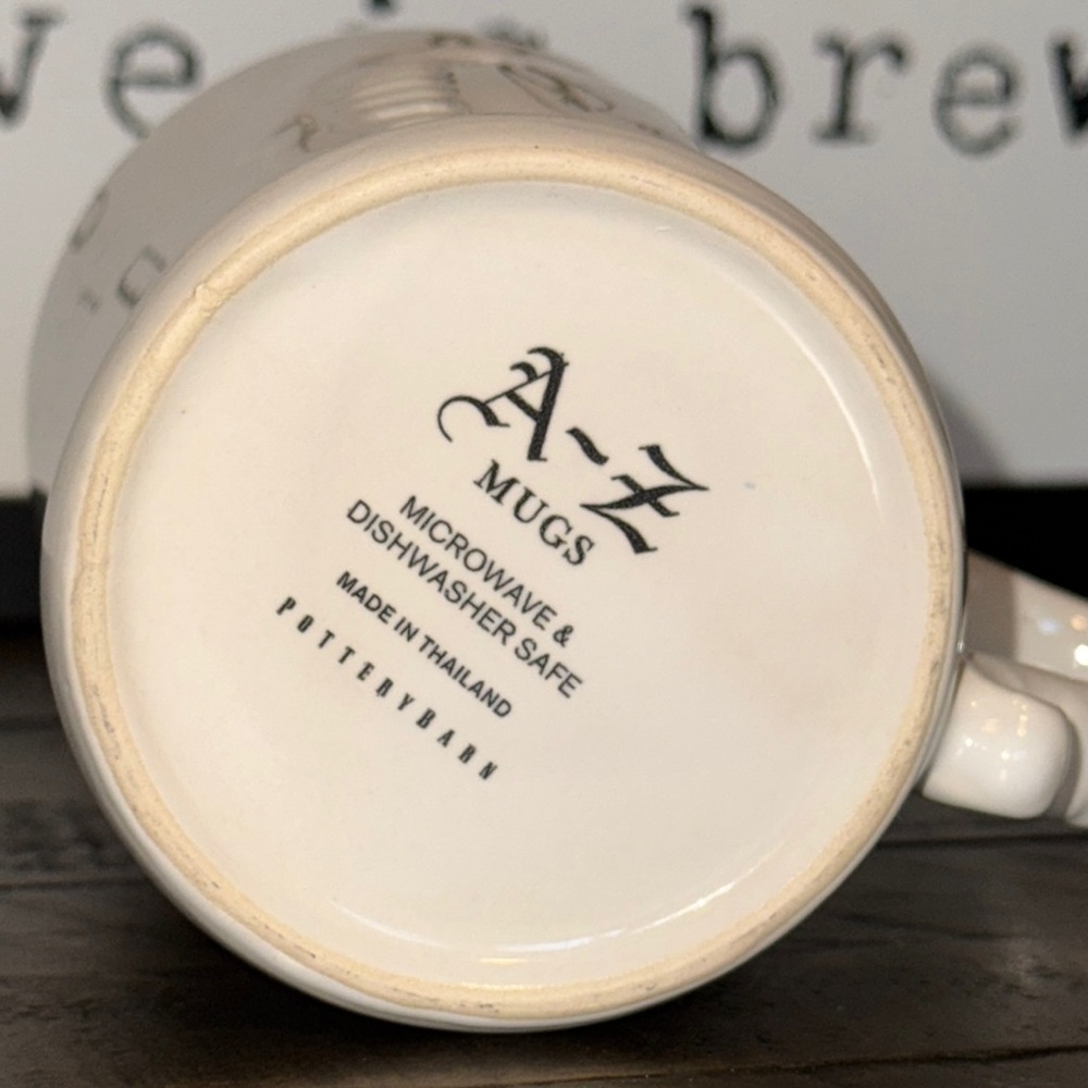 POTTERY BARN PB A-Z MUGS Elegant Cream Ceramic Mug Cup Initial Monogram Letter O - Picture 6 of 13